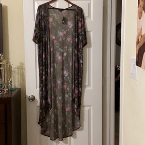 Torrid Floral Kimono/Duster